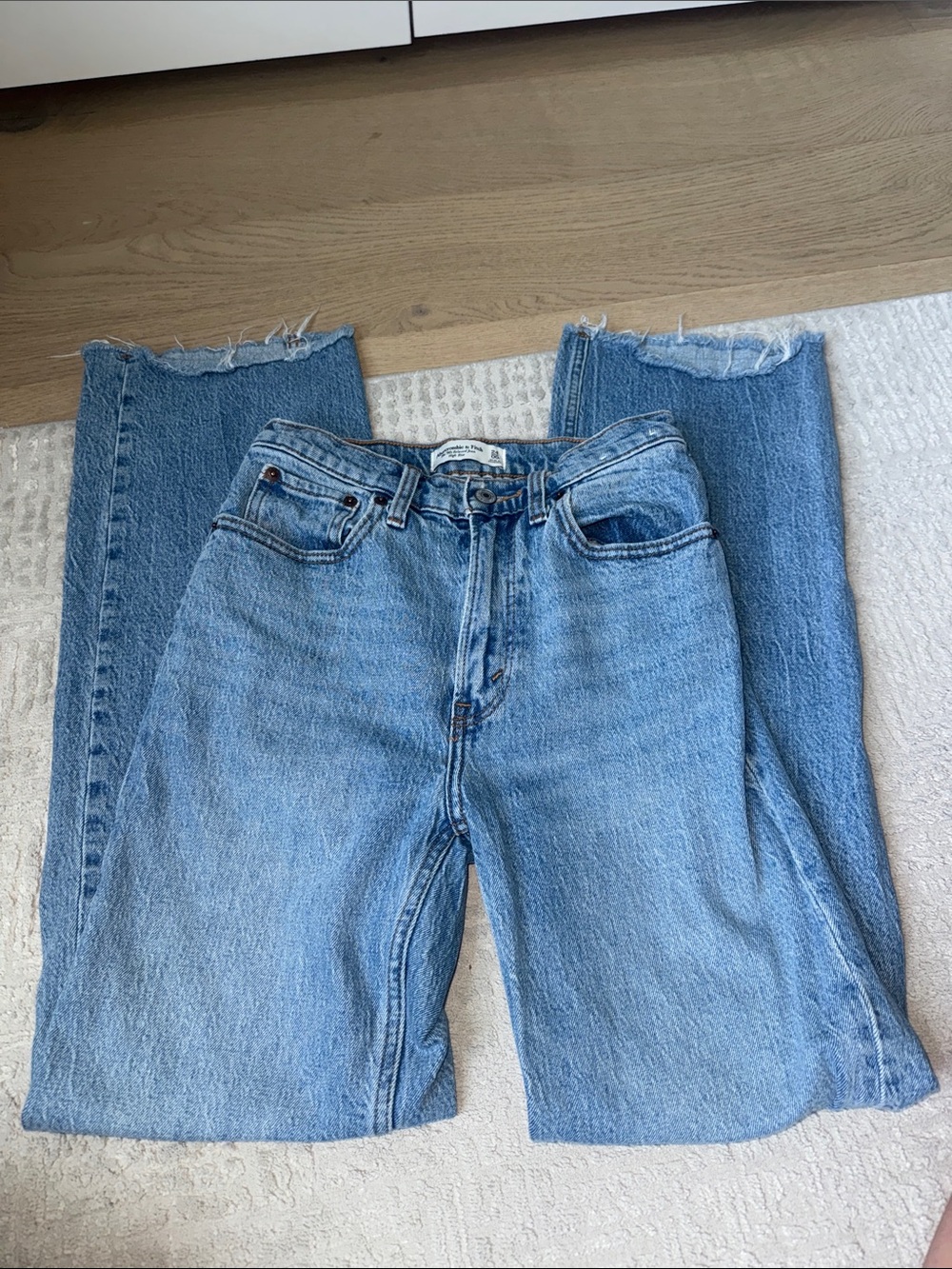 Abercrombie & Fitch Light Blue 90s Relaxed High Rise Jeans - Curve Love